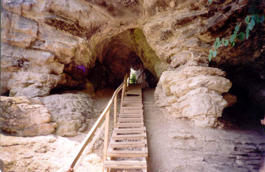 Ахштырская пещера — фото: Лоо, маленький Сочи